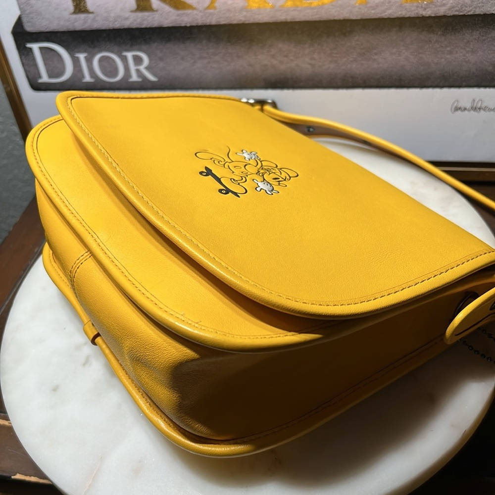 Coach limited Edirion Patricia Saddle Glove With Mickey Crossbody Banana… - Picture 5 of 15